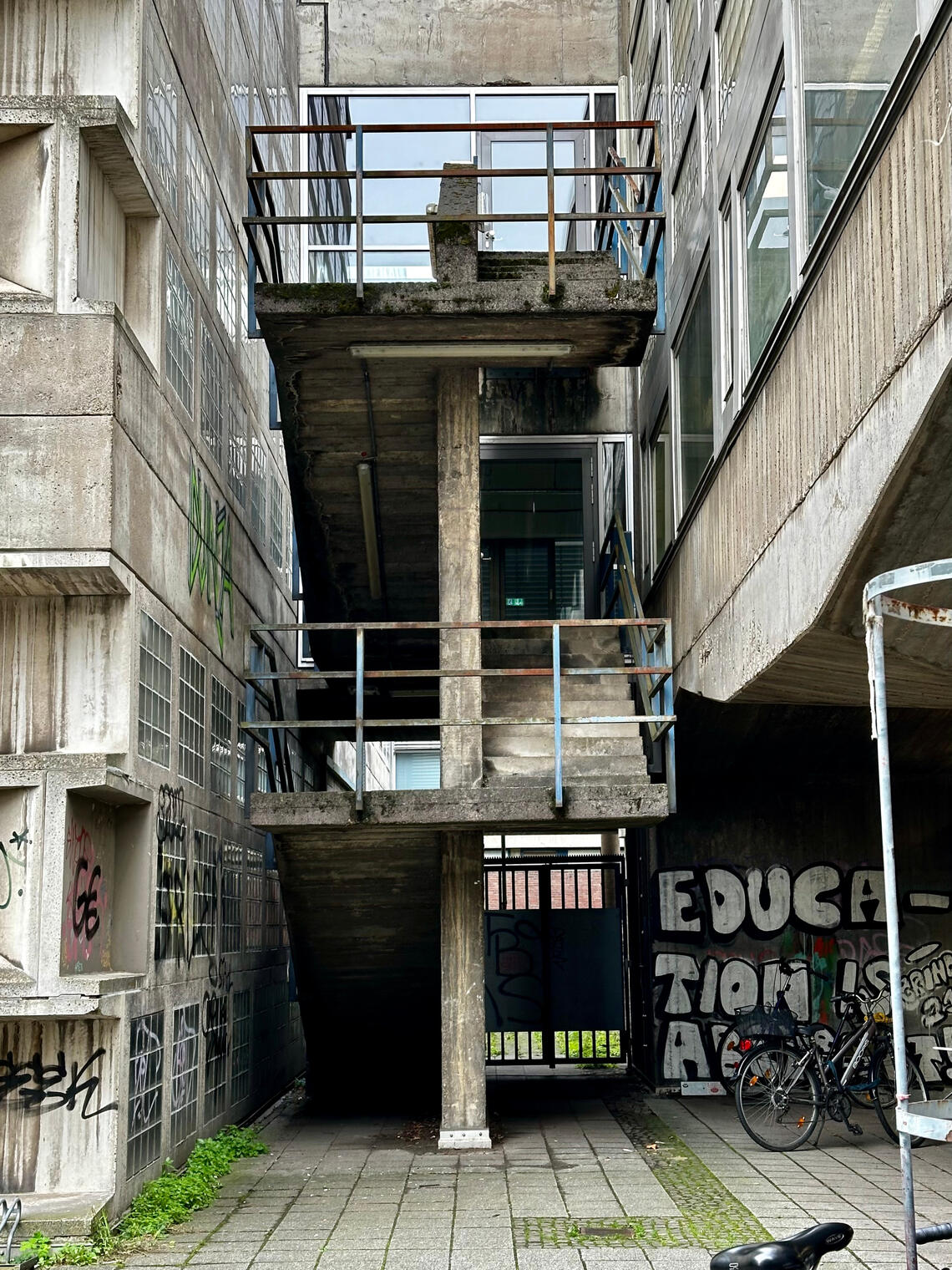 wf06 - konkret wf06 - konkret